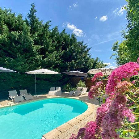 O Clair De Lune: Sarlat Retreat with Private Parking, Heated Pool & Wellness Spa Exterior photo