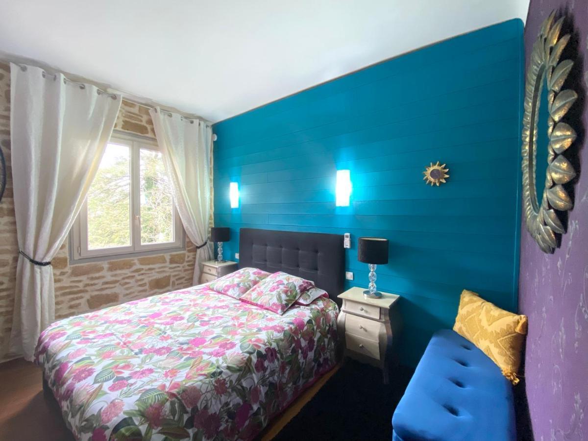 O Clair De Lune: Sarlat Retreat with Private Parking, Heated Pool & Wellness Spa Exterior photo