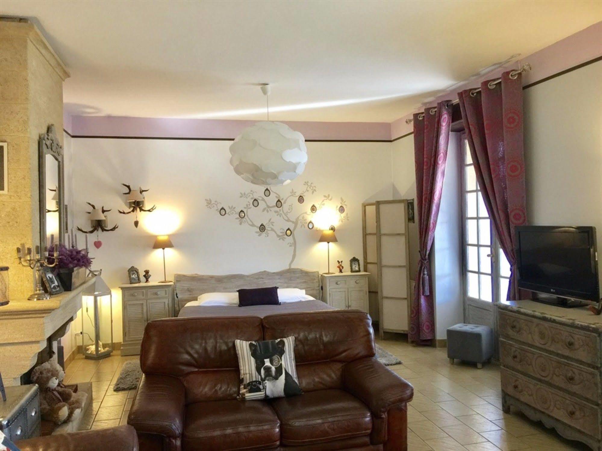 O Clair De Lune: Sarlat Retreat with Private Parking, Heated Pool & Wellness Spa Exterior photo