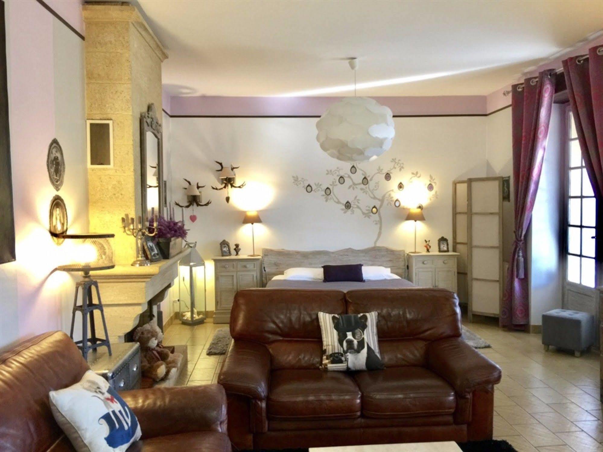O Clair De Lune: Sarlat Retreat with Private Parking, Heated Pool & Wellness Spa Exterior photo
